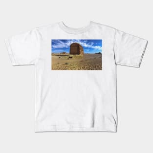 Ancient City in Saudi Arabia Hegra (Mada'in Salih) Kids T-Shirt